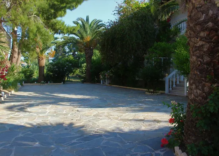 Pavlos فندق